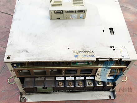 安川伺服驱动器SGDB-2BAD    22KW（B)